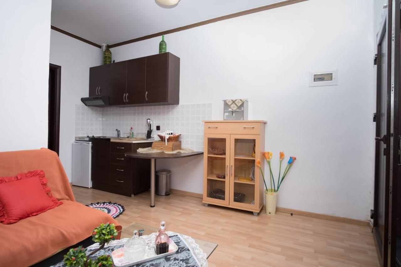 Maries  Anna Studios מראה חיצוני תמונה